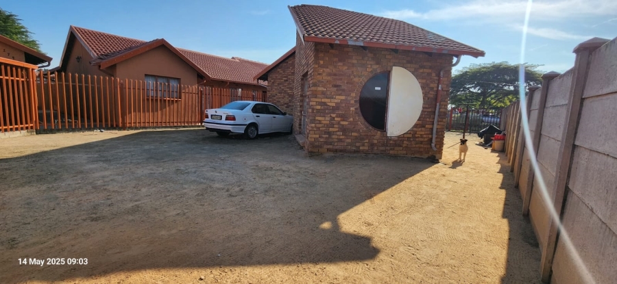 2 Bedroom Property for Sale in Meriting North West
